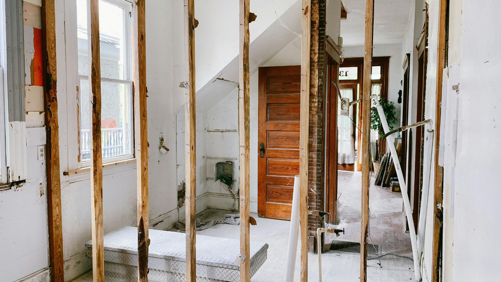 The Real Cost of a Fixer-Upper: What Buyers Need to Know